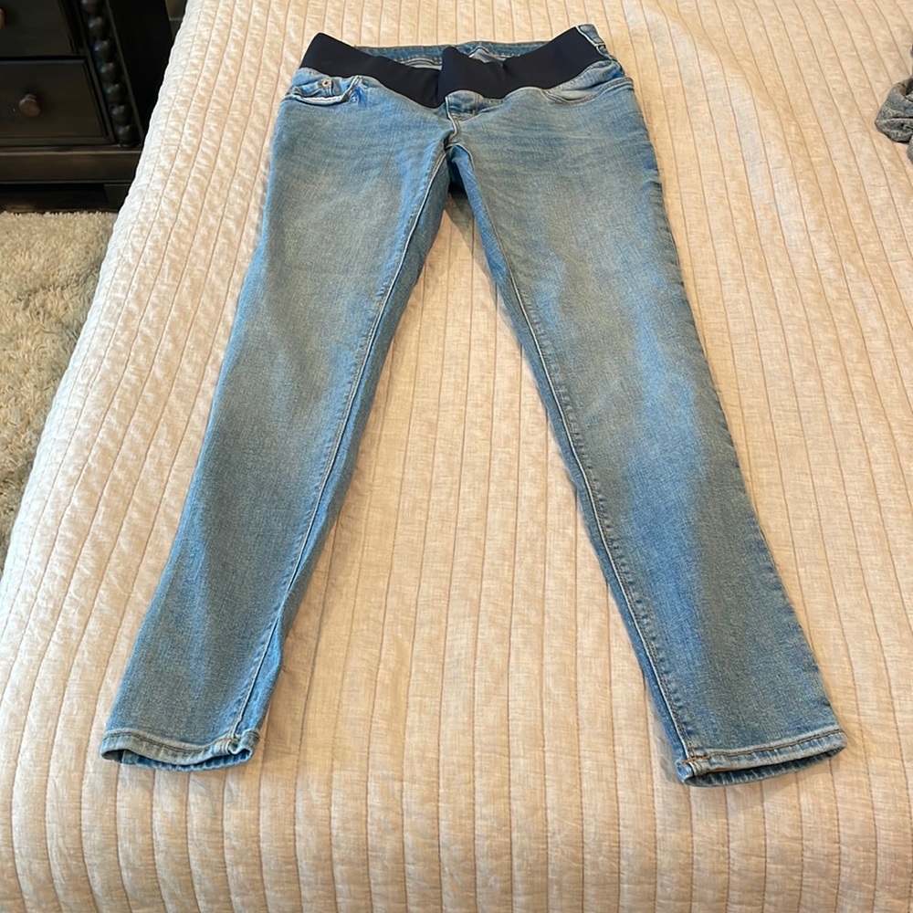 Old Navy Maternity Rockstar Super Skinny Fit Jeans